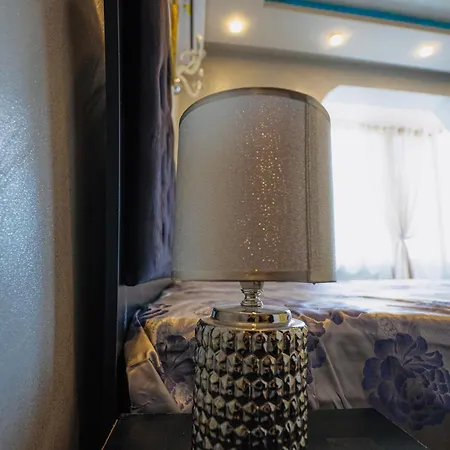 Ar Luxury Vip * Ράβντα