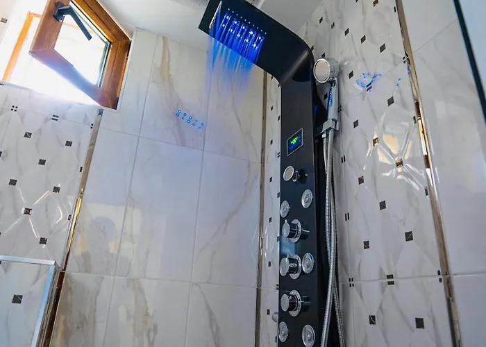 Ar Luxury Vip * Ravda